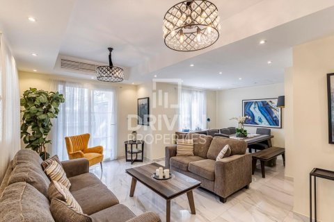 Villa in The Springs, Dubai, UAE 2 bedrooms, 212 sq.m. № 684009 - photo 7