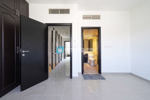 Βίλα σε Al Reef, Abu Dhabi, ΗΑΕ 3 υπνοδωμάτια, 174.1 τ.μ. Αρ. 630693 - φωτογραφία 10