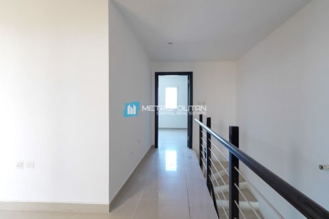 Βίλα σε Al Reef, Abu Dhabi, ΗΑΕ 3 υπνοδωμάτια, 174.1 τ.μ. Αρ. 630693 - φωτογραφία 23