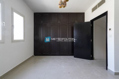 Βίλα σε Al Reef, Abu Dhabi, ΗΑΕ 3 υπνοδωμάτια, 174.1 τ.μ. Αρ. 630693 - φωτογραφία 12