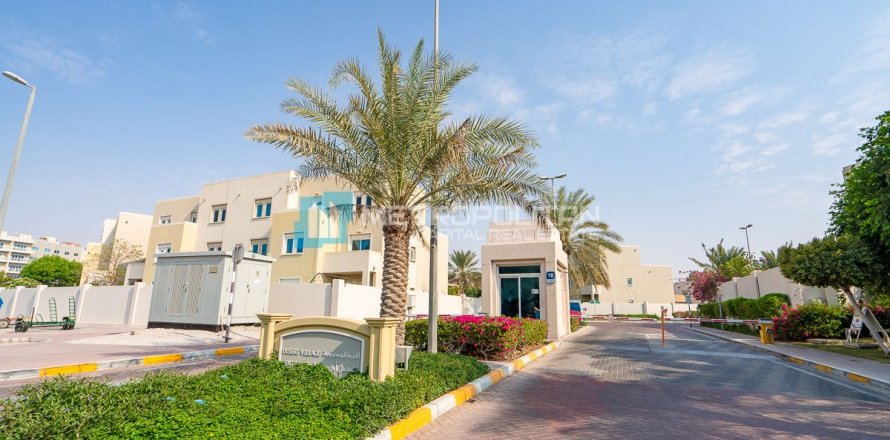 Βίλα σε Al Reef, Abu Dhabi, ΗΑΕ 3 υπνοδωμάτια, 174.1 τ.μ. Αρ. 630693