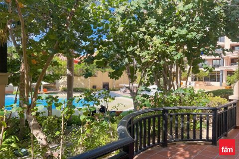 Huoneisto Palm Jumeirah, Dubai, Arabiemiraatit 1 makuuhuone, 144.6 m2 № 701535 - kuva 3