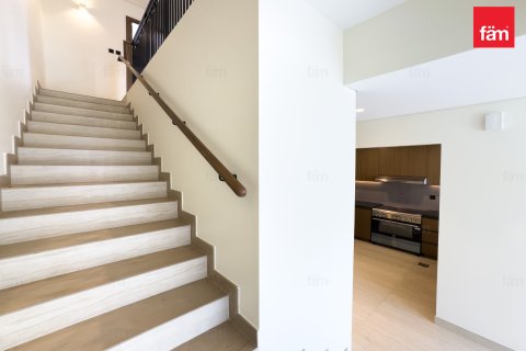 Kaupunkipientalo Dubai, Arabiemiraatit 3 makuuhuonetta, 144 m2 № 763815 - kuva 5