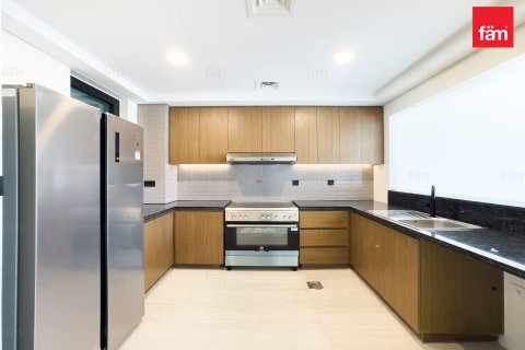 Kaupunkipientalo Dubai, Arabiemiraatit 3 makuuhuonetta, 144 m2 № 763815 - kuva 4