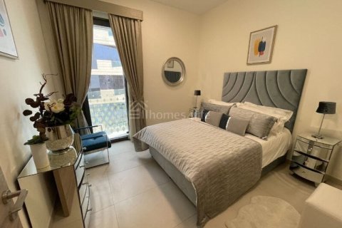 Huoneisto Mirdif, Dubai, Arabiemiraatit 3 makuuhuonetta, 166 m2 № 711259