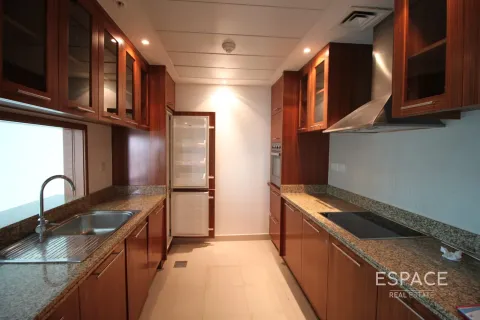 Apartment in Dubai Marina, UAE 2 bedrooms, 134 sq.m. № 650132 - photo 2