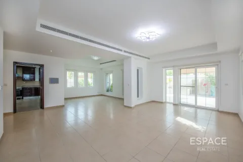 Вилла Арабиан Ранчес, Дубай, БАӘ-да 4 жатын бөлмелер, 361 м² № 650130 - фото 2