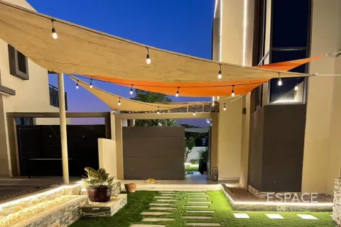 Radový dom v Dubai Hills Estate, SAE 4 spálne, 229 m2 č. 650127 - Fotografia 11