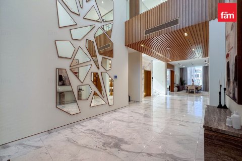 Vila u Dubai, UAE 5 spavaćih soba, 672 m2 Br. 715129 - fotografija 5