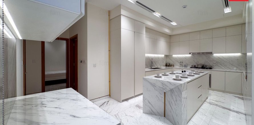 Vila u Dubai, UAE 672 m2, 5 spavaćih soba Br. 715129