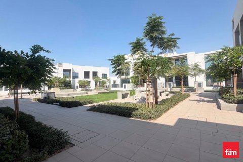 Villa en alquiler en Dubai, EAU 3 dormitorios, 118 m2 № 715131 - foto 13
