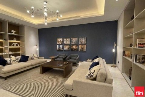Apartment in Dubai, UAE 2 bedrooms, 75 sq.m. № 715133 - photo 10