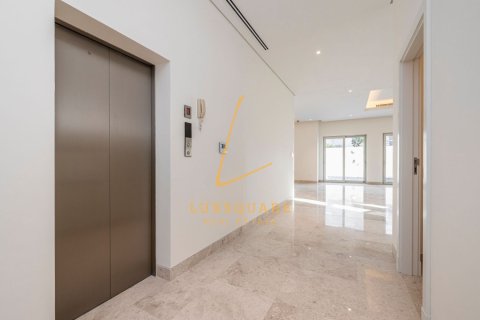 Villa in Mohammed Bin Rashid City, Dubai, UAE 5 bedrooms, 793 sq.m. № 715255 - photo 15
