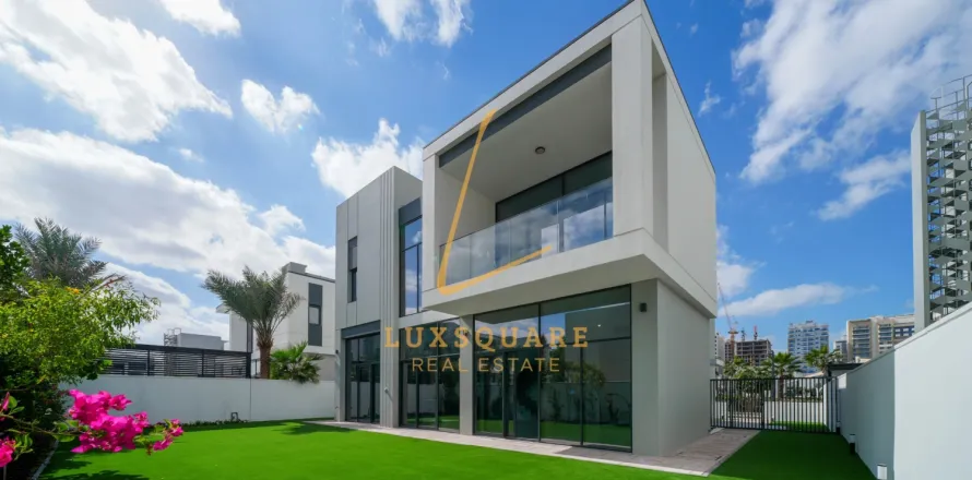 Villa in Al Furjan, Dubai, UAE 5 bedrooms, 570 sq.m. № 715251