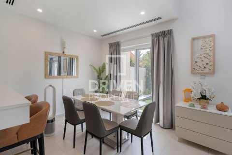 Townhouse sa Dubai Land, Dubai, UAE 3 silid-tulugan, 210 sq.m. № 653808 - larawan 16