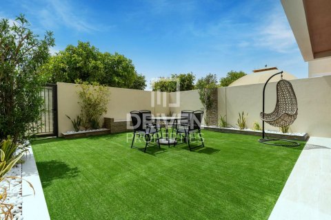 Townhouse sa Dubai Land, Dubai, UAE 3 silid-tulugan, 210 sq.m. № 653808 - larawan 3