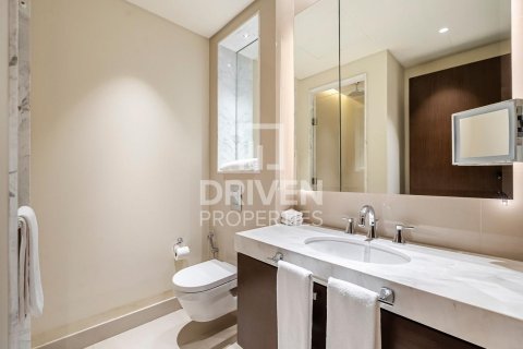 Downtown Dubai (Downtown Burj Dubai), Dubai, UAE의 판매용 아파트 침실 2개, 135제곱미터 번호 653810 - 사진 11