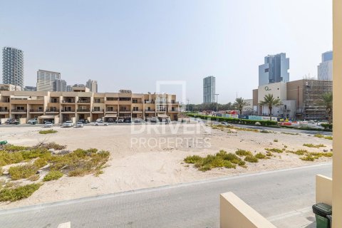 Jumeirah Village Circle, Dubai, संयुक्त अरब अमीरात में टाउनहाउस, 4 बेडरूम, 240 वर्ग मीटर, संख्या 653797 - फ़ोटो 1