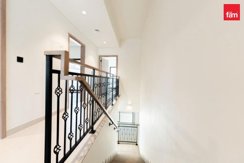 Rumah bandar di Dubai, UAE 5 bilik tidur, 219.6 meter persegi № 766548 - foto 2