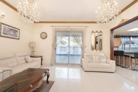 Vila di Falcon City of Wonders, Dubai, UEA 5 kamar tidur, 814 m2 nomor 643107 - foto 17