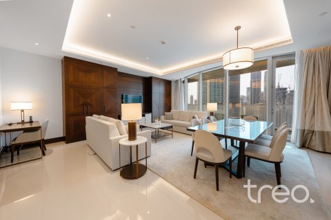 דירה למכירה ב Burj Khalifa, Dubai, איחוד האמירויות 3 חדרי שינה, 185.62 מ"ר, מספר 739206 - תמונה 2