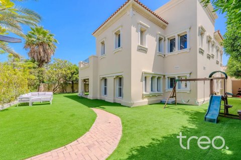 Villa till försäljning i Arabian Ranches, Dubai, UAE 4 sovrum, 360.84 kvm Nr. 739200 - fotografi 3