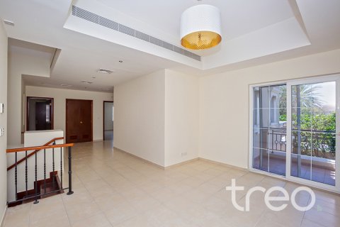 Villa till försäljning i Arabian Ranches, Dubai, UAE 4 sovrum, 360.84 kvm Nr. 739200 - fotografi 17