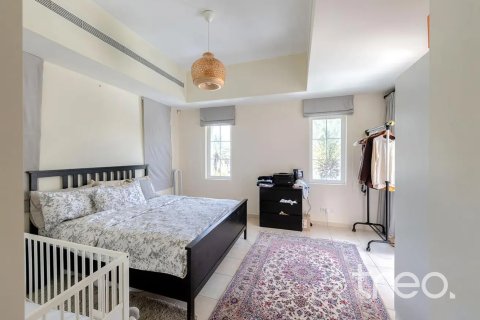 Villa till försäljning i Arabian Ranches, Dubai, UAE 4 sovrum, 360.84 kvm Nr. 739200 - fotografi 21