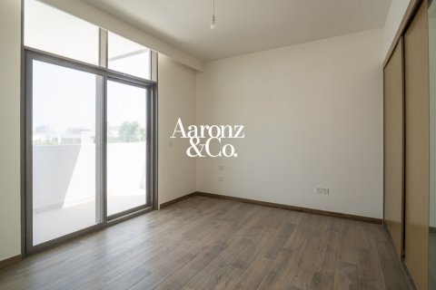 Al Furjan, Dubai, UAE의 임대용 빌라 침실 5개, 570제곱미터 번호 760384 - 사진 7