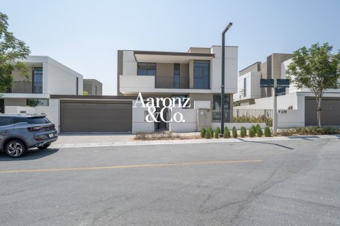 Al Furjan, Dubai, UAE의 임대용 빌라 침실 5개, 570제곱미터 번호 760384 - 사진 30