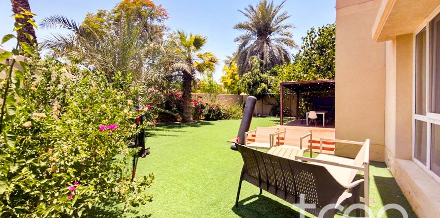 Villa Meadows, Dubaijā, AAE 5 istabas, 604.98 m2 Nr. 755476