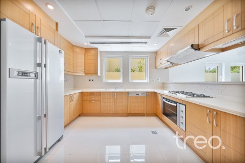 Vila u Jumeirah Park, Dubai, UAE 3 spavaćih soba, 327.67 m2 Br. 755479 - fotografija 7