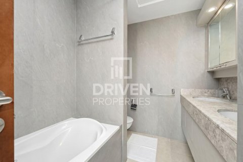 Apartman u gradu Downtown Dubai (Downtown Burj Dubai), Dubai, UAE 3 spavaće sobe, 170.76 m2 Br. 759435 - Slika 23