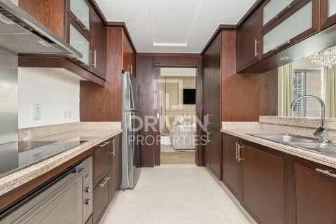 Apartman u gradu Downtown Dubai (Downtown Burj Dubai), Dubai, UAE 3 spavaće sobe, 170.76 m2 Br. 759435 - Slika 9