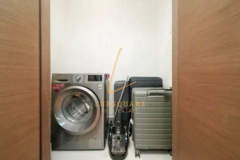 Huoneisto Al Wasl, Dubai, Arabiemiraatit 1 makuuhuone, 117 m2 № 662663 - kuva 24