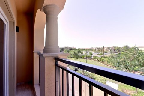 Land in Dubai Land, UAE 4 bedrooms, 435.16 sq.m. № 637930 - photo 7