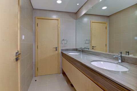 Land in Dubai Land, UAE 4 bedrooms, 435.16 sq.m. № 637930 - photo 12