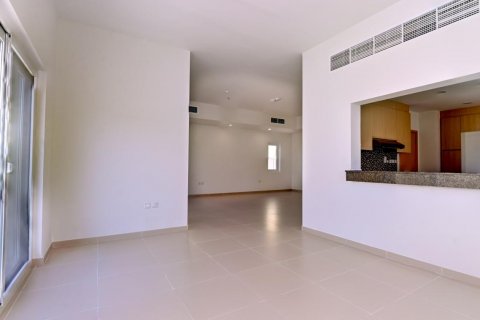Land in Dubai Land, UAE 4 bedrooms, 435.16 sq.m. № 637930 - photo 19