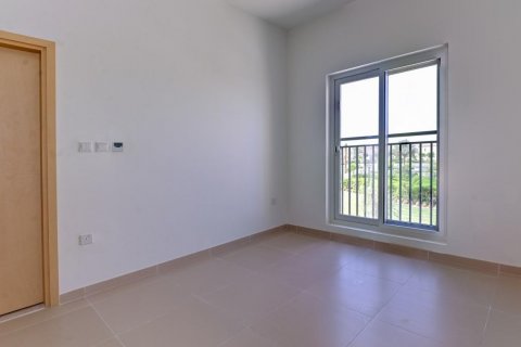 Land in Dubai Land, UAE 4 bedrooms, 435.16 sq.m. № 637930 - photo 13