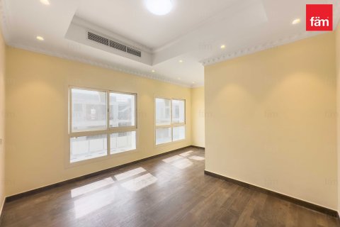 Villa sa Al Furjan, Dubai, UAE 5 silid-tulugan, 604.3 sq.m. № 633716 - larawan 11
