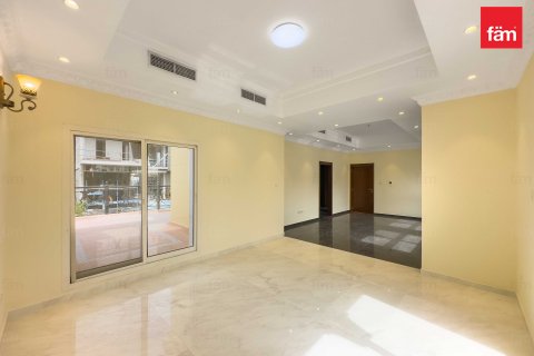 Villa sa Al Furjan, Dubai, UAE 5 silid-tulugan, 604.3 sq.m. № 633716 - larawan 9