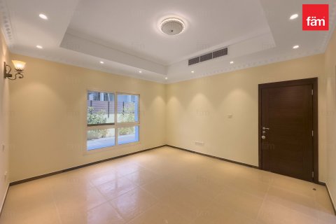 Villa sa Al Furjan, Dubai, UAE 5 silid-tulugan, 604.3 sq.m. № 633716 - larawan 27