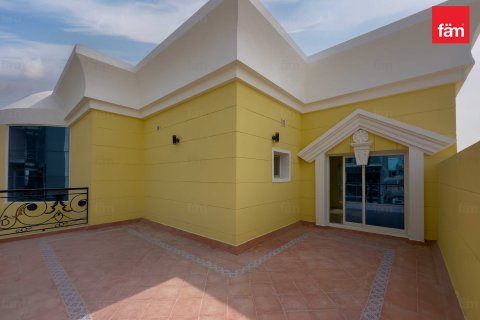 Villa sa Al Furjan, Dubai, UAE 5 silid-tulugan, 604.3 sq.m. № 633716 - larawan 18