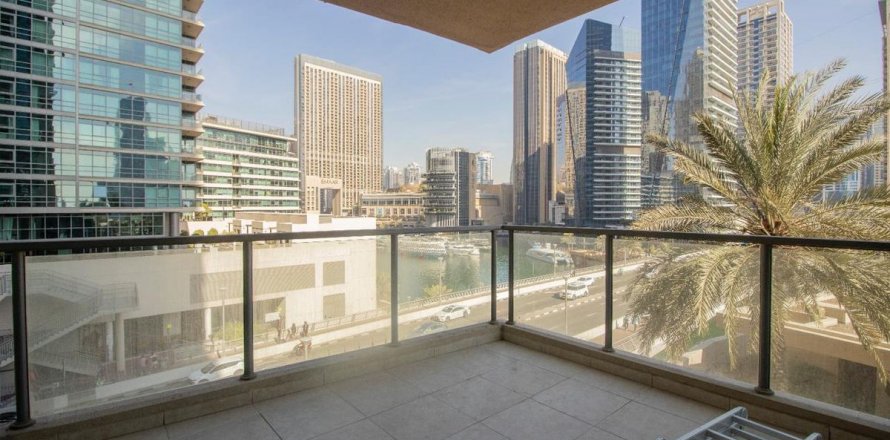 Apartment in Dubai Marina, UAE 3 bedrooms, 204.8 sq.m. № 647854