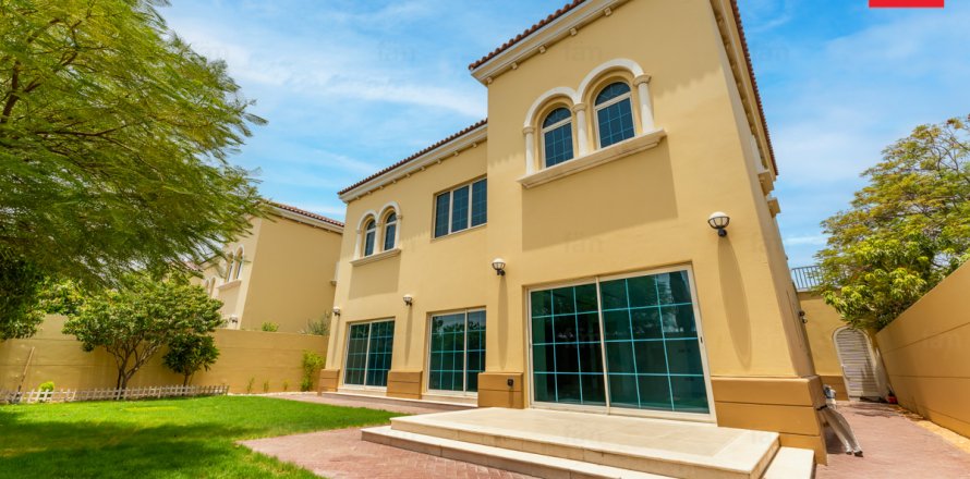 Vila di Dubai, UAE 4 bilik tidur, 525.2 meter persegi № 629216