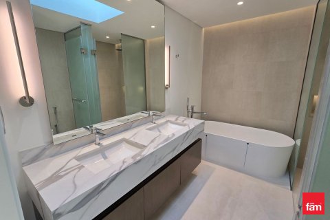 Városi lakóépület itt: Dubai, EAE, 3 hálószoba, 358.3 m², azonosító: 679163 - fénykép 17