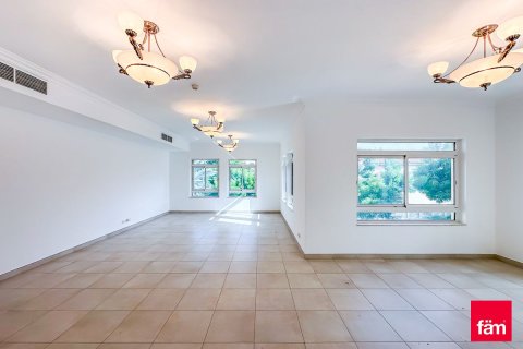 Apartman u Dubai, UAE 3 spavaćih soba, 255 m2 Br. 652368 - fotografija 23