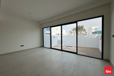 Radový dom v Dubai, SAE 4 spálne, 144 m2 č. 687273 - Fotografia 12