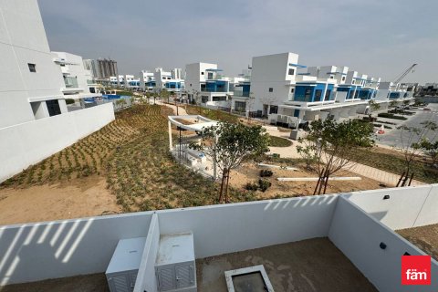 Rekkehus til leie i Dubai, Emiratene 4 soverom, 144 kvm Nr. 687273 - Foto 13