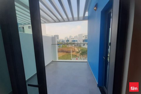 Radový dom v Dubai, SAE 4 spálne, 144 m2 č. 687273 - Fotografia 8